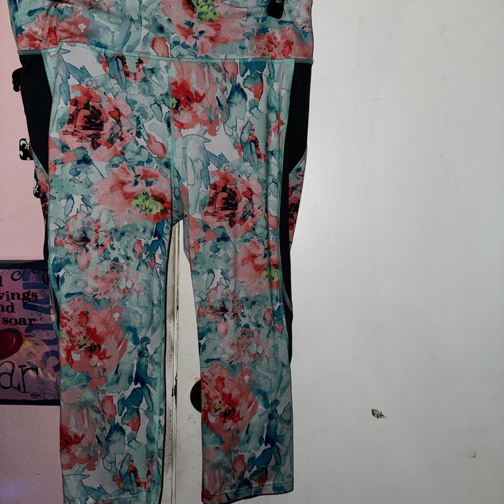 Tek Gear Women's Floral Active Leggings